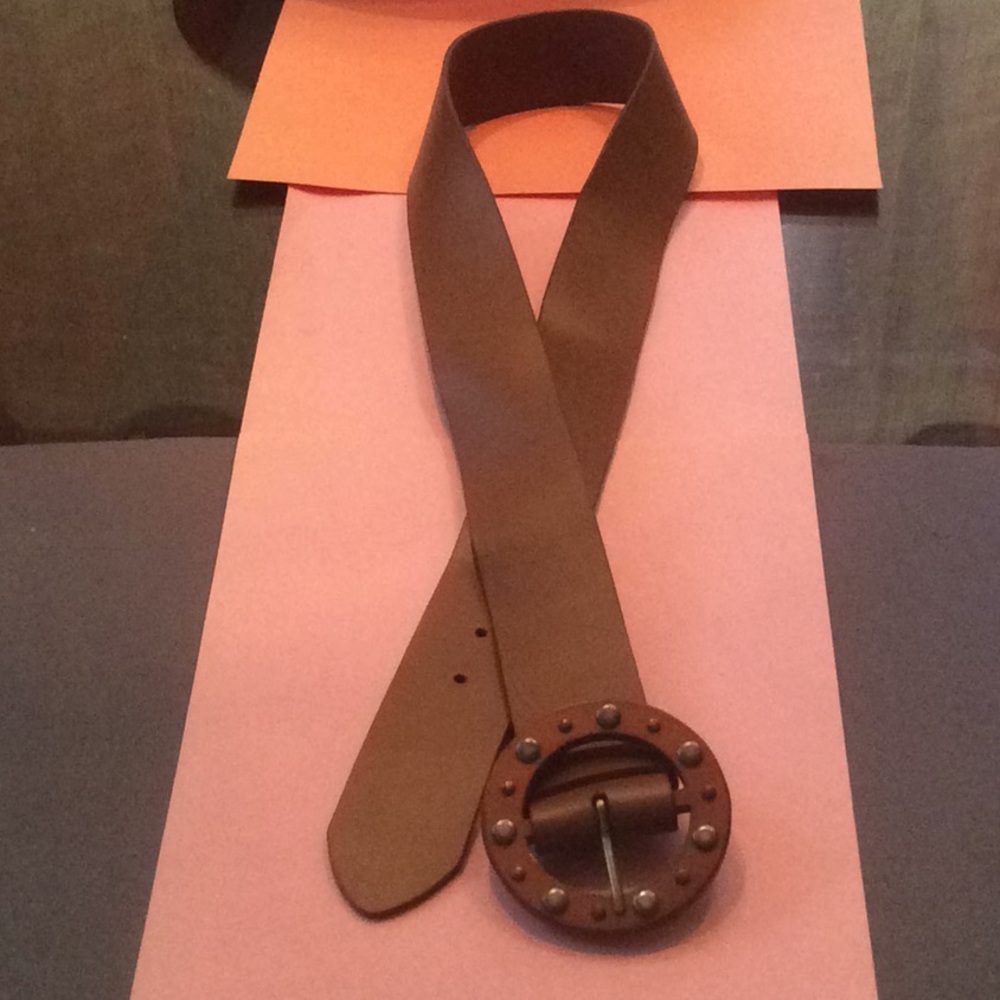 Another Line Split Leather Wood & Studs Buckle M